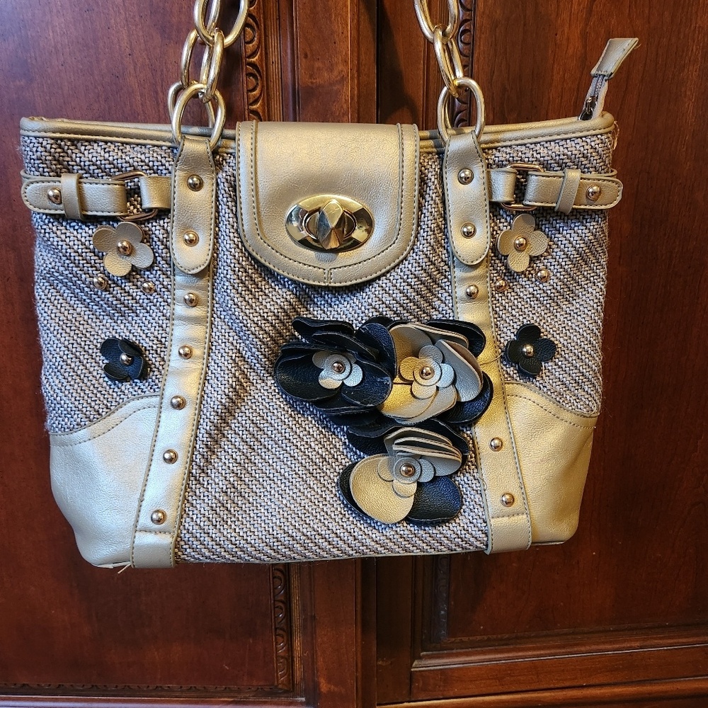Ladies Charming Charlie Handbag